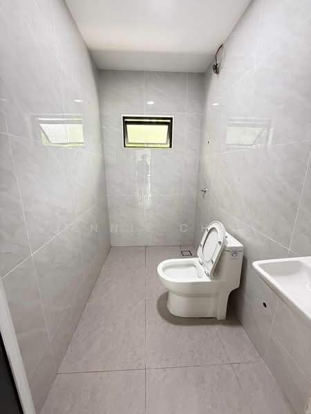 Rumah Berkembar untuk Dijual di Kampung Bahru (Johor Bahru) - Jennie Chew - Bathroom - PropertyGuru.com.my
