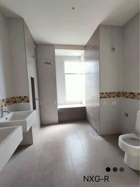 Rumah Berkembar untuk Dijual di Bandar Parklands (Klang) - Hao Kai Khaw - Bathroom - PropertyGuru.com.my