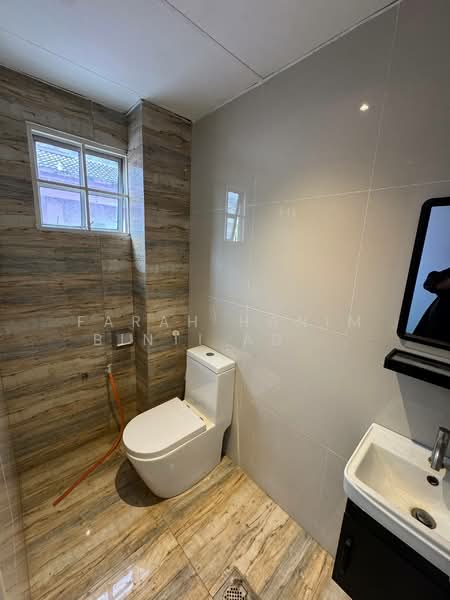 Kedai / Pejabat untuk Disewa di Bandar Damai Perdana (Cheras) - FARAH HANIM BINTI AD SUHADAK SUHADAK - Bathroom - PropertyGuru.com.my