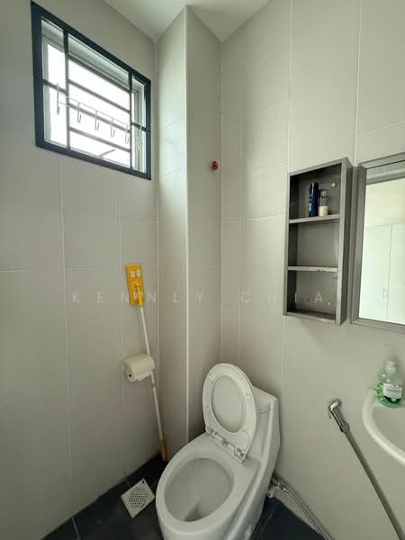 2-storey Terraced House for Sale in Tebrau (Johor) - Kennly Chia - Bathroom - PropertyGuru.com.my