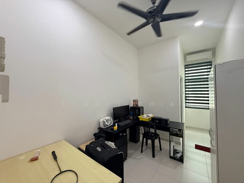 2-storey Terraced House for Sale in Tebrau (Johor) - Kennly Chia - Study - PropertyGuru.com.my