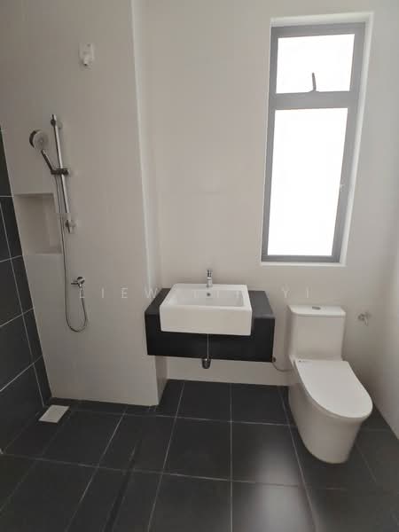 Cluster House for Sale in Iskandar Puteri (Nusajaya) (Johor) - Liew Lih Yi - Bathroom - PropertyGuru.com.my