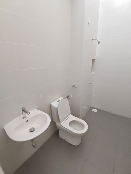 Cluster House for Sale in Iskandar Puteri (Nusajaya) (Johor) - Liew Lih Yi - Bathroom - PropertyGuru.com.my