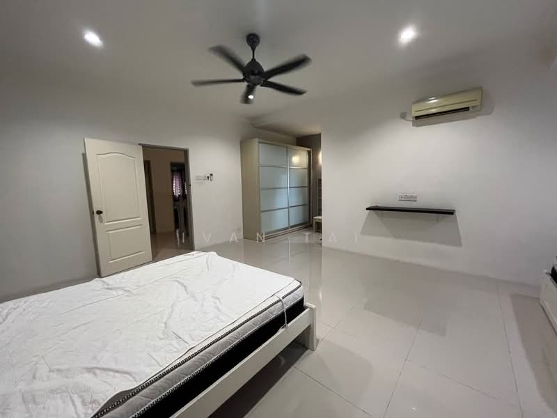 Rumah Teres 2 Tingkat untuk Dijual di Taman Bercham Idaman (Ipoh) - Ivan Tai - Bedroom - PropertyGuru.com.my