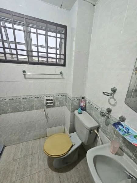 Rumah Teres 2 Tingkat untuk Dijual di Taman Bukit Gemilang (Skudai) - Ong Lih Shyan - Bathroom - PropertyGuru.com.my