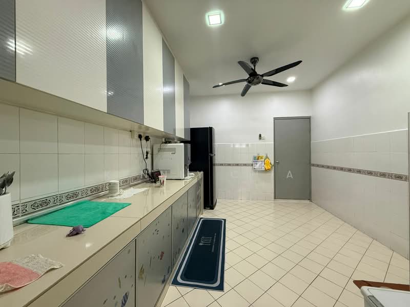 Rumah Teres 2 Tingkat untuk Dijual di Ulu Tiram (Johor) - Kennly Chia - Kitchen - PropertyGuru.com.my