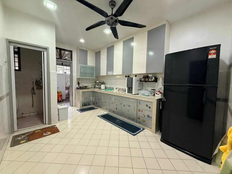 Rumah Teres 2 Tingkat untuk Dijual di Ulu Tiram (Johor) - Kennly Chia - Kitchen - PropertyGuru.com.my