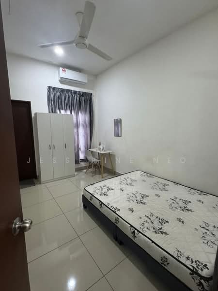 Cluster House for Sale in Nusantara Prima (Gelang Patah) - Jesserine Neo - Bedroom - PropertyGuru.com.my