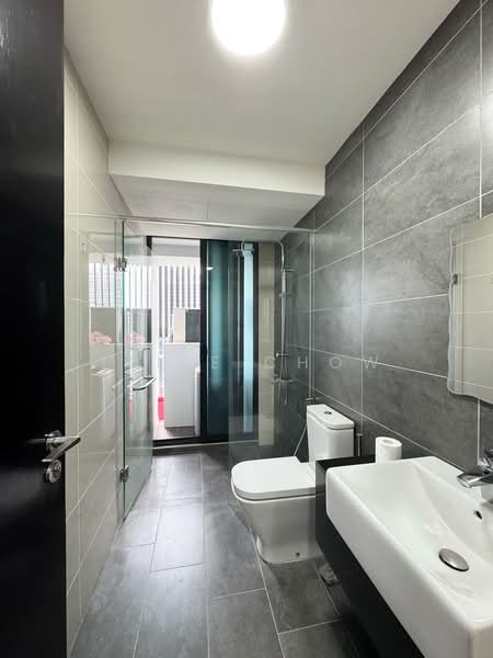 Apartment for Rent at Almas - Irise Chow - Bathroom - PropertyGuru.com.my