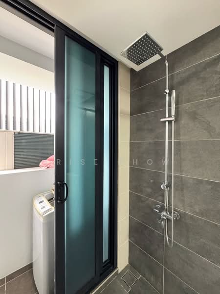 Apartment for Rent at Almas - Irise Chow - Bathroom - PropertyGuru.com.my