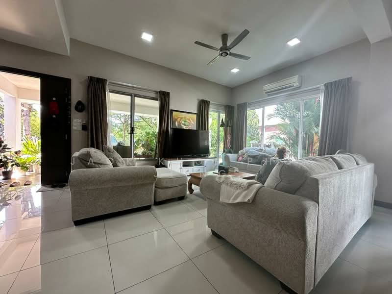 Rumah Berkembar untuk Dijual di Setia Eco Park (Setia Alam) - Jack Khor Phor Jiing - Living Room - PropertyGuru.com.my