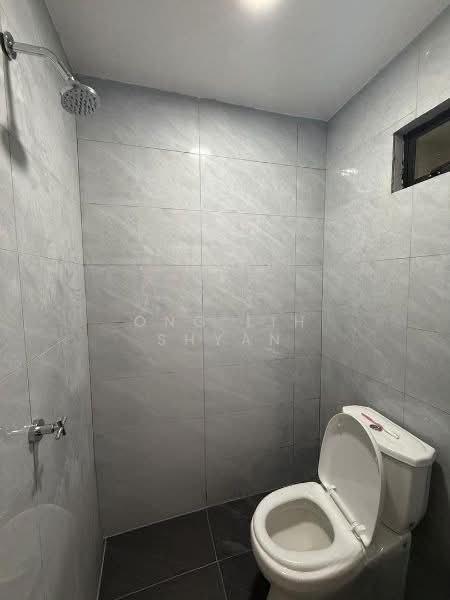 2-storey Terraced House for Sale in Bandar Baru Permas Jaya (Permas Jaya) - Ong Lih Shyan - Bathroom - PropertyGuru.com.my