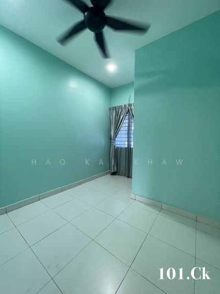 Rumah Teres untuk Dijual di Bandar Mahkota Banting (Tanjong Duabelas) - Hao Kai Khaw - PropertyGuru.com.my
