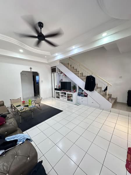 Rumah Teres 2 Tingkat untuk Dijual di Taman Setia Indah (Tebrau) - Andy Chan - Living Room - PropertyGuru.com.my