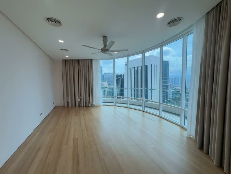 Servis Apartment untuk Disewa di The Oval - Eve Chong - View - PropertyGuru.com.my
