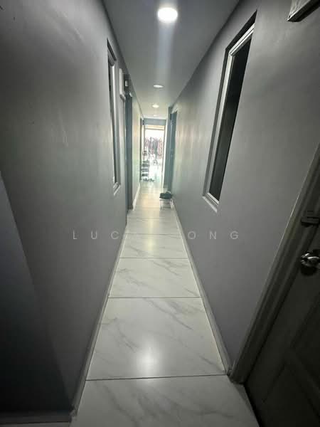 2-storey Terraced House for Sale in Taman Century (Johor Bahru) - Lucas Ong - Corridor - PropertyGuru.com.my