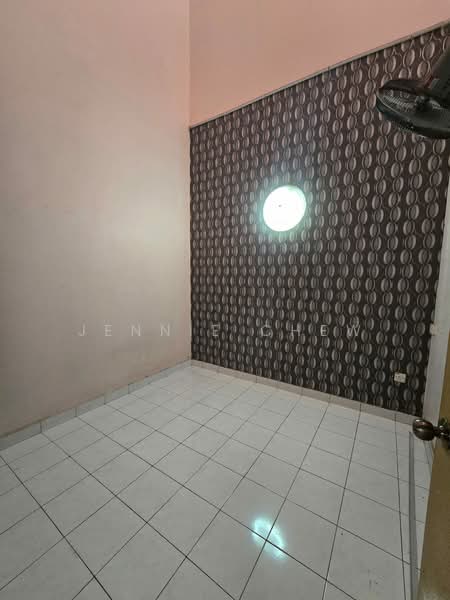 1.5-storey Terraced House for Sale in Taman Molek (Johor Bahru) - Jennie Chew - Interior - PropertyGuru.com.my