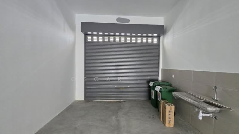 Shop for Rent in Bandar Rimbayu (Telok Panglima Garang) - Oscar Lee - Interior - PropertyGuru.com.my
