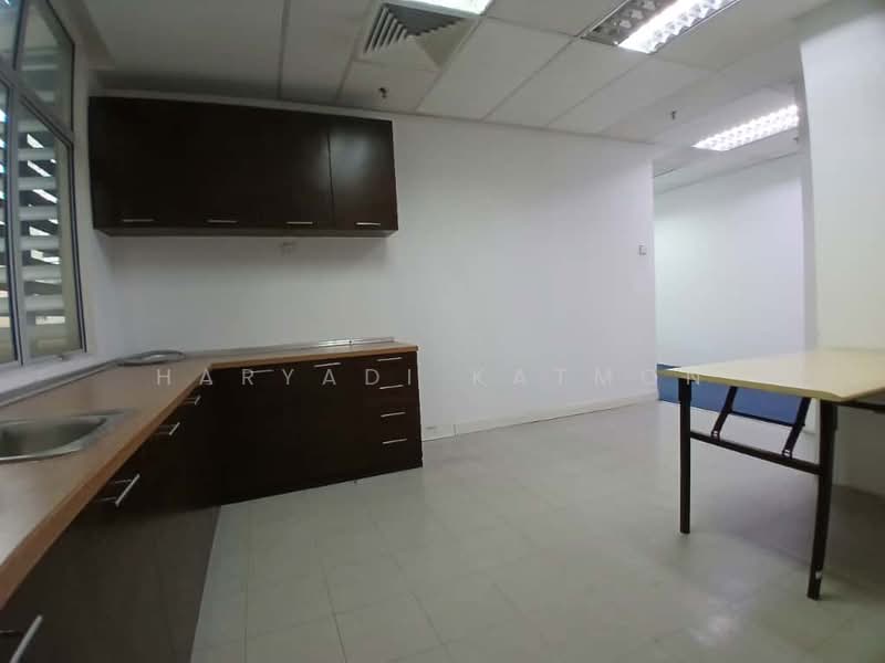 Office for Rent in KL City Centre (Kuala Lumpur) - Haryadi Katmon - Kitchen - PropertyGuru.com.my