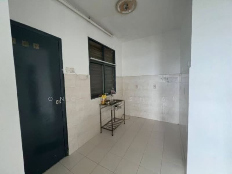 Pangsapuri untuk Dijual di Villa Krystal @ Bandar Selesa Jaya - Ong Lih Shyan - Kitchen - PropertyGuru.com.my