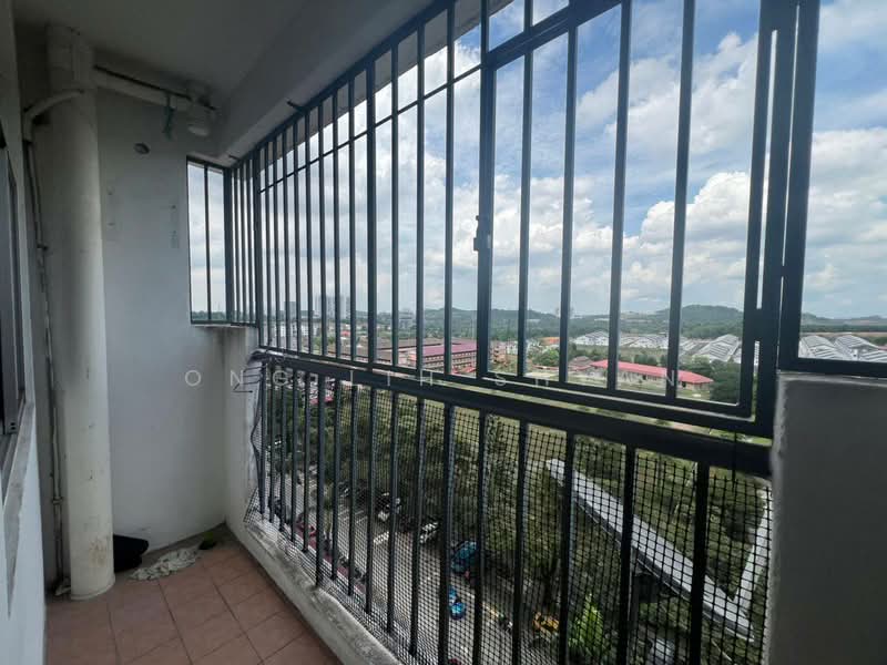 Pangsapuri untuk Dijual di Villa Krystal @ Bandar Selesa Jaya - Ong Lih Shyan - Balcony - PropertyGuru.com.my