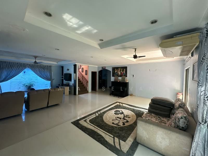Semi-Detached House for Sale in Taman Mount Austin (Tebrau) - Kalai Selvan - Living Room - PropertyGuru.com.my