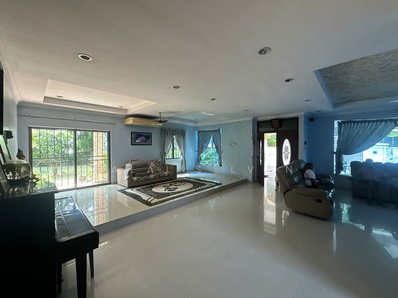 Semi-Detached House for Sale in Taman Mount Austin (Tebrau) - Kalai Selvan - Living Room - PropertyGuru.com.my