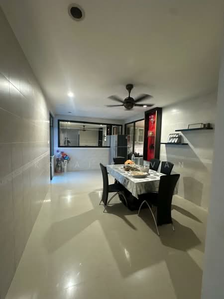 Semi-Detached House for Sale in Taman Mount Austin (Tebrau) - Kalai Selvan - Dining Room - PropertyGuru.com.my