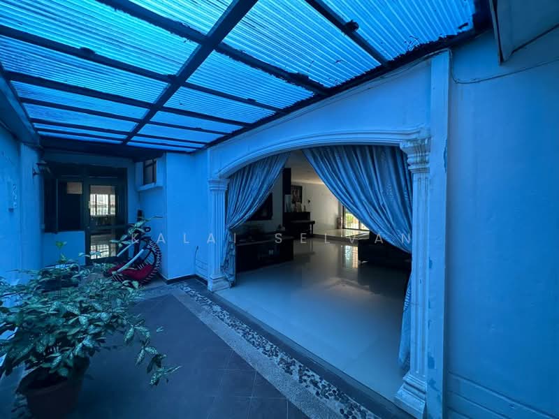Semi-Detached House for Sale in Taman Mount Austin (Tebrau) - Kalai Selvan - Living Room - PropertyGuru.com.my