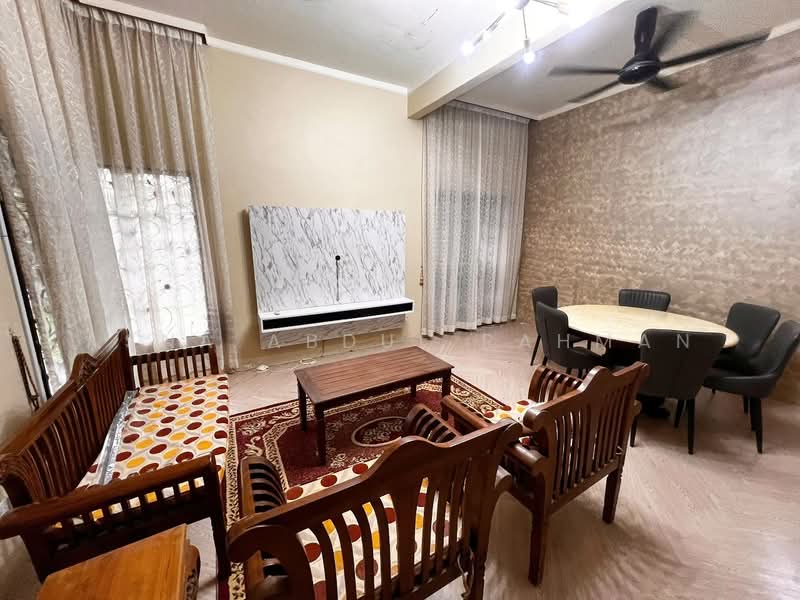 Semi-Detached House for Rent in Bandar Bukit Mahkota (Bangi) - Asna Abdul Rahman - Living Room - PropertyGuru.com.my