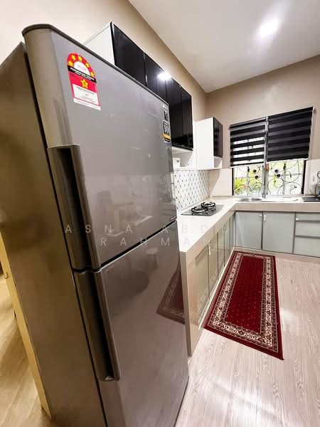 Semi-Detached House for Rent in Bandar Bukit Mahkota (Bangi) - Asna Abdul Rahman - Kitchen - PropertyGuru.com.my