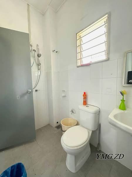 2-storey Terraced House for Sale in Bandar Botanic (Klang) - Desmond Chan - Bathroom - PropertyGuru.com.my