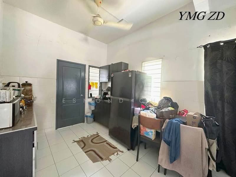 2-storey Terraced House for Sale in Bandar Botanic (Klang) - Desmond Chan - Kitchen - PropertyGuru.com.my