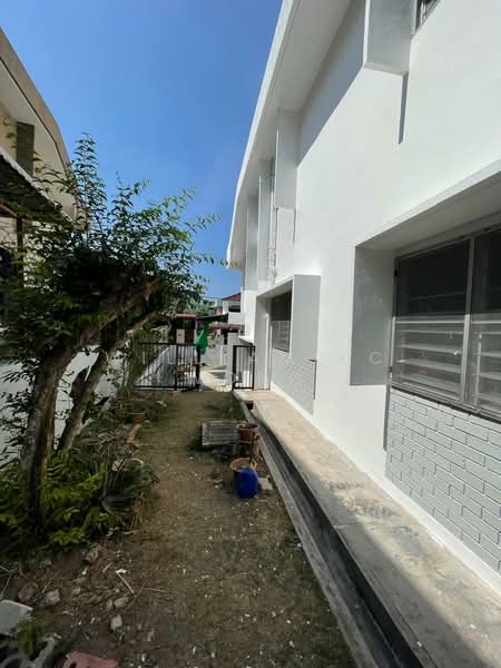 Semi-Detached House for Sale in Batu Uban (Gelugor) - William KC Wong - Exterior - PropertyGuru.com.my