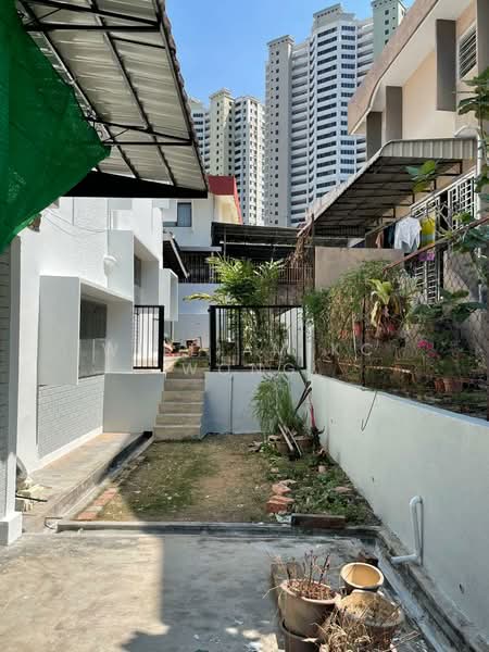 Semi-Detached House for Sale in Batu Uban (Gelugor) - William KC Wong - Exterior - PropertyGuru.com.my