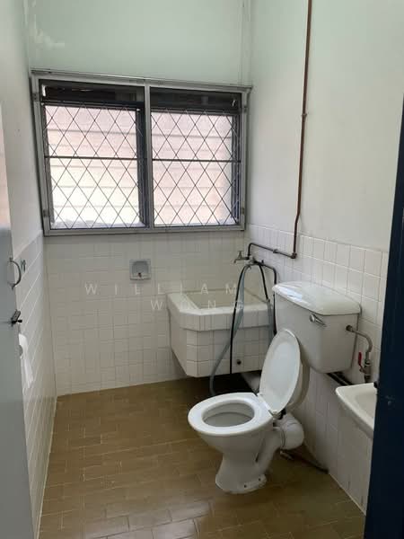 Semi-Detached House for Sale in Batu Uban (Gelugor) - William KC Wong - Bathroom - PropertyGuru.com.my