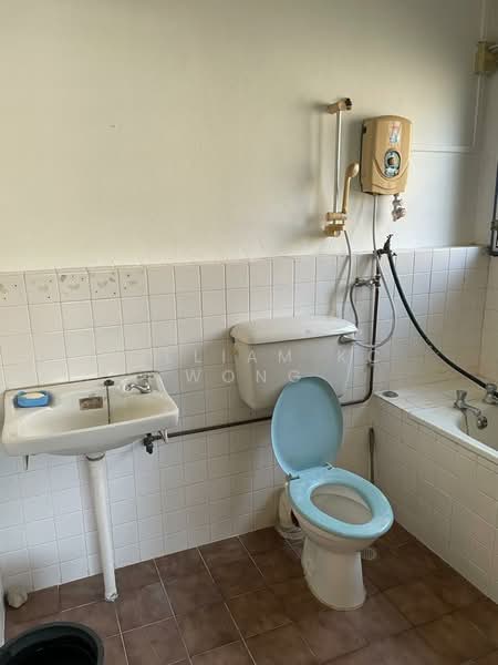 Semi-Detached House for Sale in Batu Uban (Gelugor) - William KC Wong - Bathroom - PropertyGuru.com.my