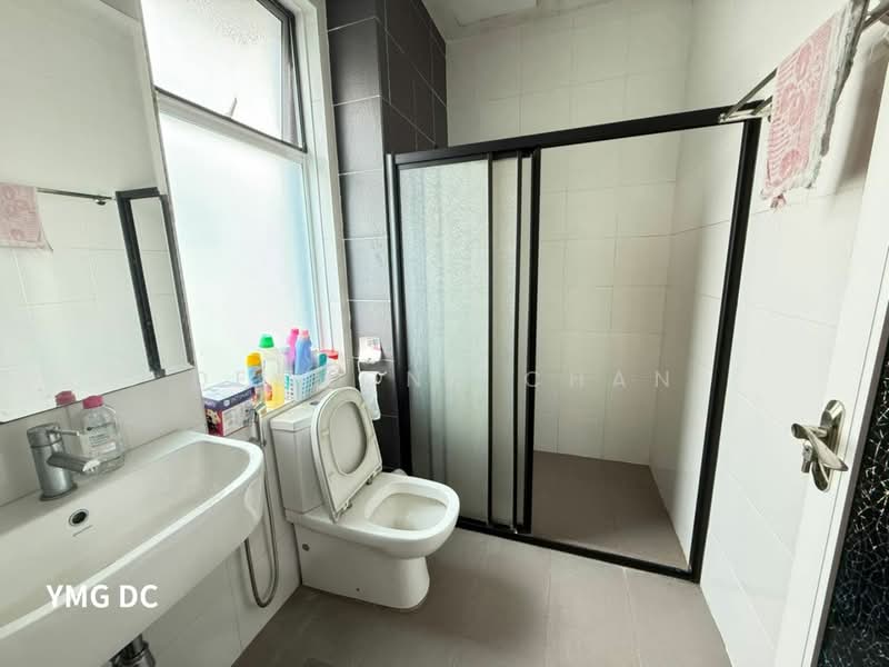 Bungalow for Sale in Klang (Selangor) - Desmond Chan - Bathroom - PropertyGuru.com.my
