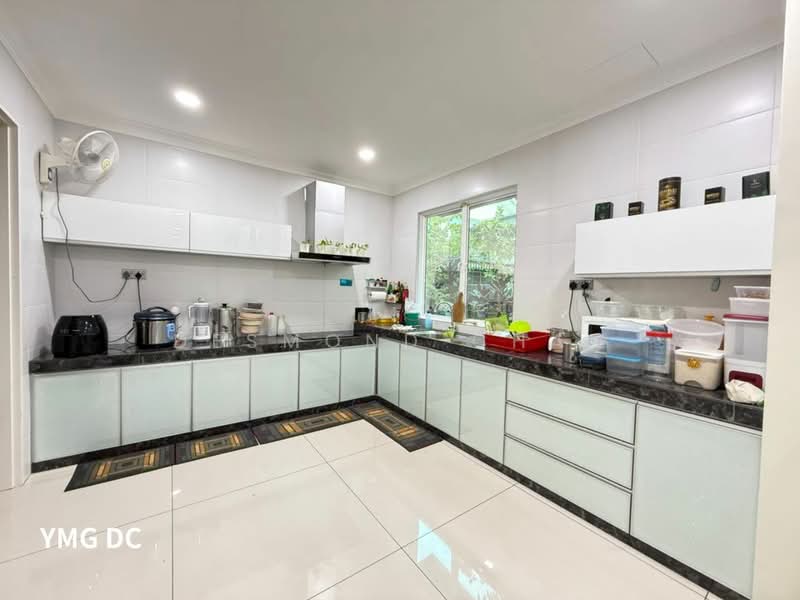 Bungalow for Sale in Klang (Selangor) - Desmond Chan - Kitchen - PropertyGuru.com.my