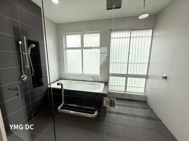 Bungalow for Sale in Klang (Selangor) - Desmond Chan - Bathroom - PropertyGuru.com.my