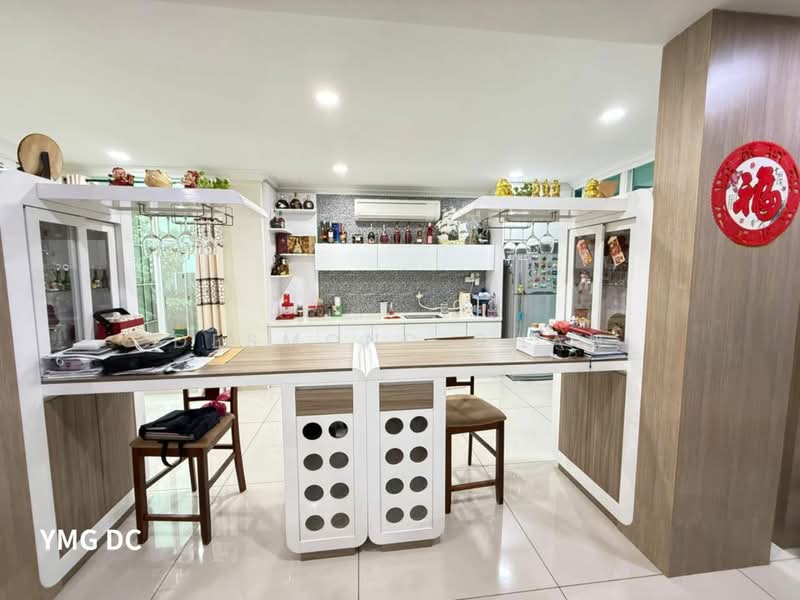 Bungalow for Sale in Klang (Selangor) - Desmond Chan - Kitchen - PropertyGuru.com.my