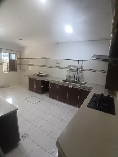Bungalow for Sale in Taman Aman Perdana (Kapar) - Ivan Ng - Kitchen - PropertyGuru.com.my