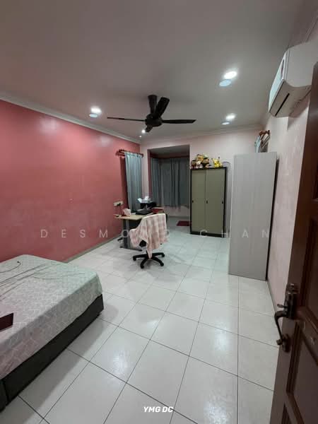 Rumah Berkembar untuk Dijual di Klang (Selangor) - Desmond Chan - Bedroom - PropertyGuru.com.my