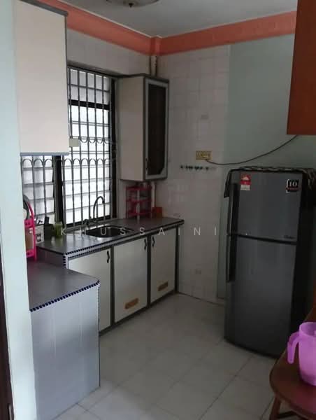Apartment for Rent at Desa Rahmat (Graceland Villa) - Khussaini . - Kitchen - PropertyGuru.com.my
