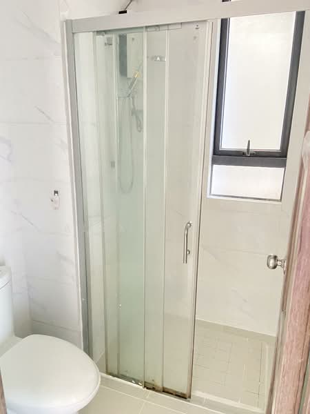 Apartment for Rent at Starview Bay @ Forest City - Alex Cheah - Bathroom - PropertyGuru.com.my