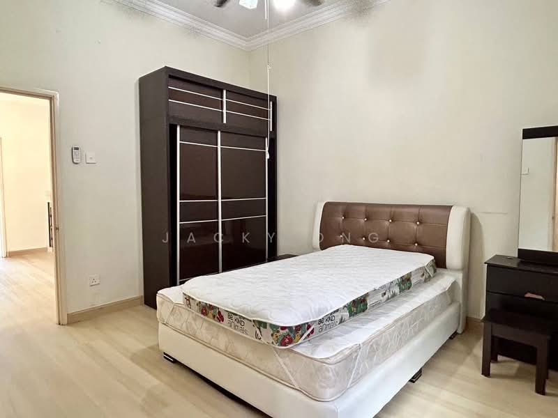Cluster House for Rent in Bandar Putra (Kulai) - Jacky Ong - Bedroom - PropertyGuru.com.my