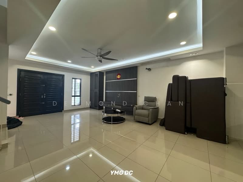 2-storey Terraced House for Sale in Setia Alam (Selangor) - Desmond Chan - Living Room - PropertyGuru.com.my