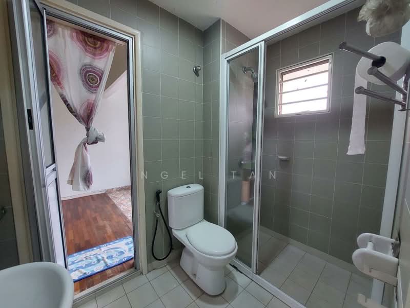 3-storey Terraced House for Sale in Taman Esplanad (Bukit Jalil) - Angel Tan - Bathroom - PropertyGuru.com.my