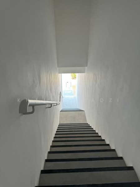 Shop for Rent in Bandar Gamuda Gardens (Rawang) - Khairul Radzi Zainal - Corridor - PropertyGuru.com.my