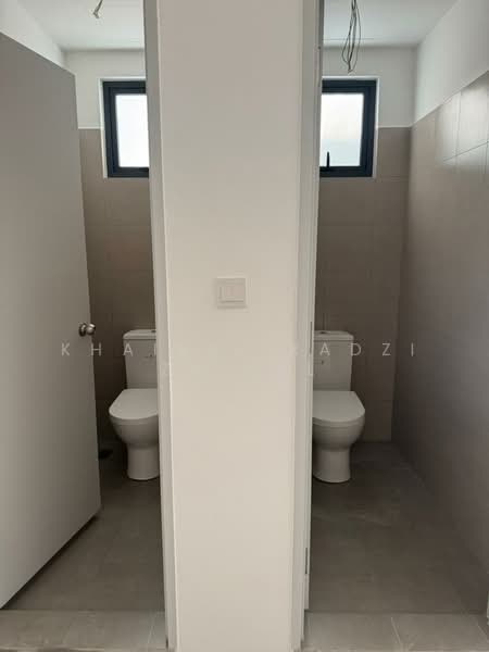 Shop for Rent in Bandar Gamuda Gardens (Rawang) - Khairul Radzi Zainal - Bathroom - PropertyGuru.com.my